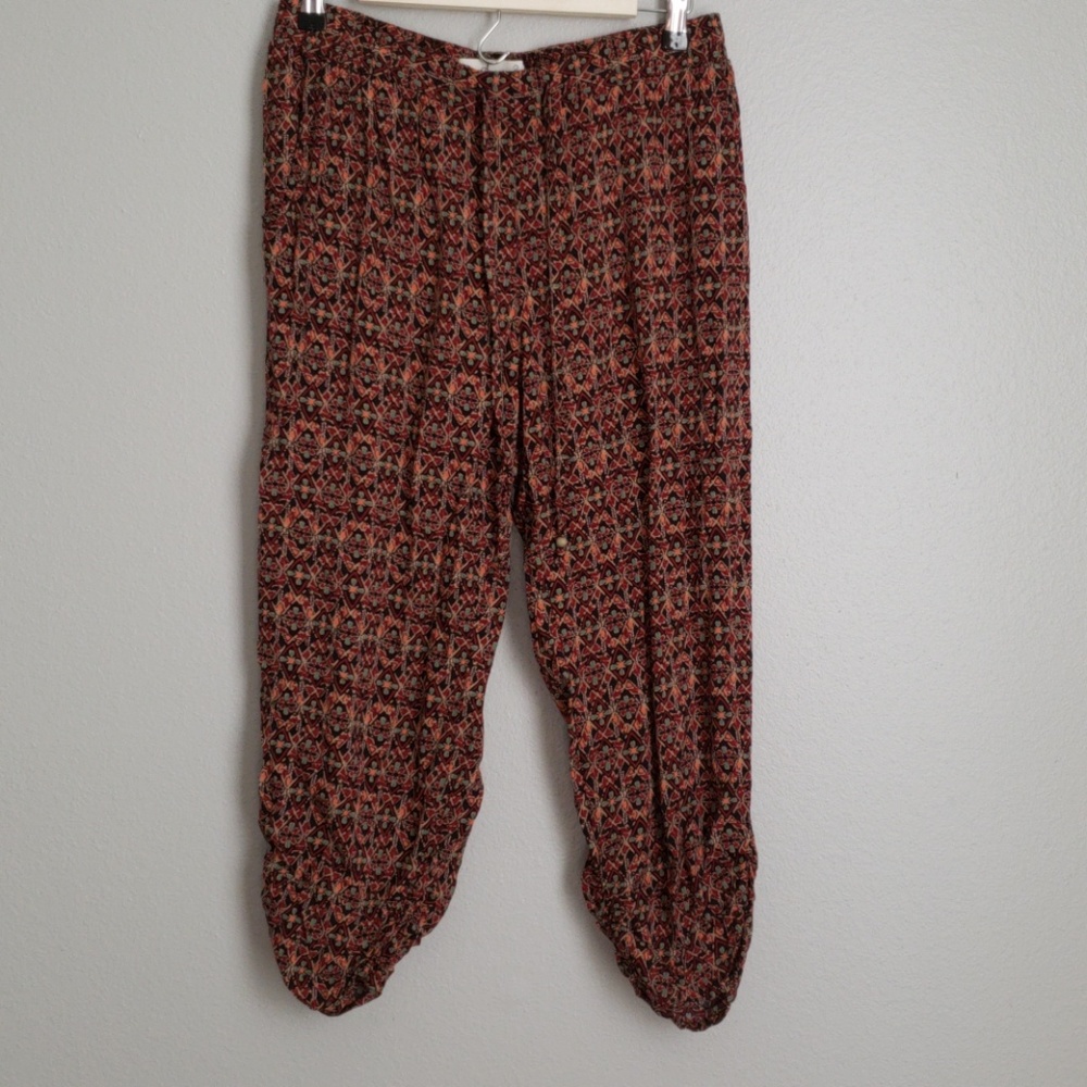 SALE 2 for $15 American Rag Crop Pant- M